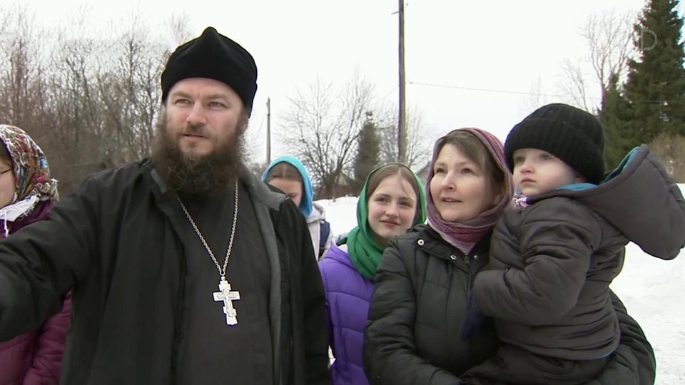 Американский священник который переехал жить в деревню в Ярославской области