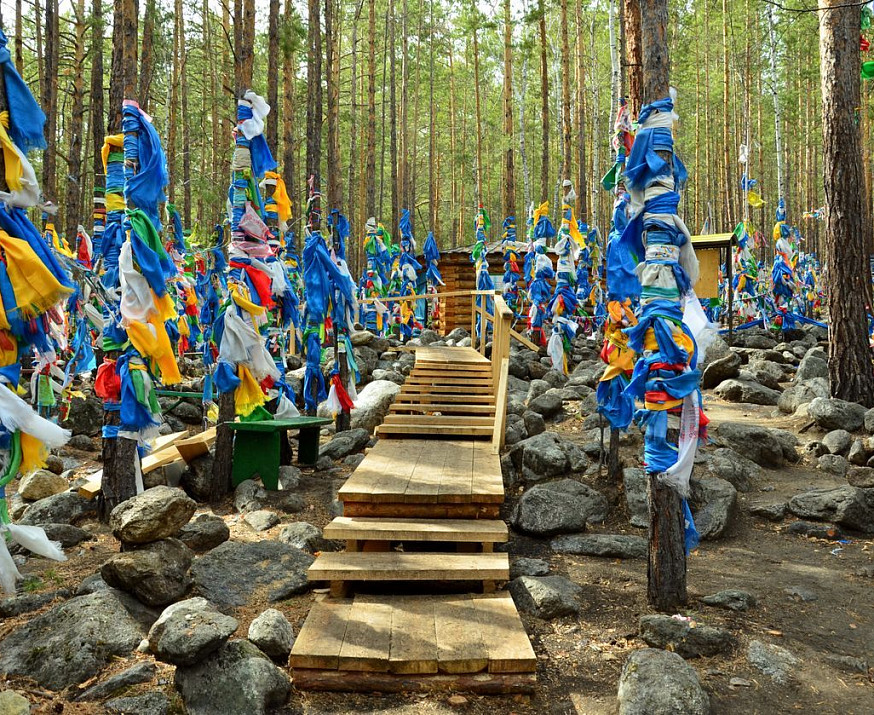 У лика Богини Янжимы